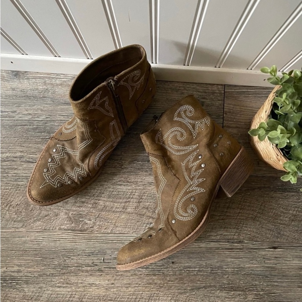Coconuts by Matisse | Remmi Brown Cowboy Boots